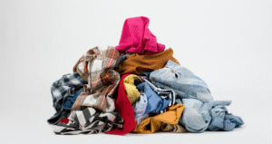 Nowy system odbioru tekstyliów – koniec z wyrzucaniem ubrań do śmieci