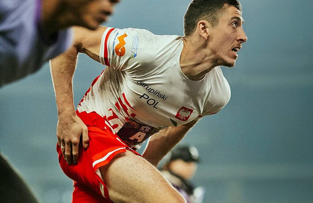 Mateusz Strupiński z Giżycka – 8. miejsce na Mistrzostwach Świata OCR UIPM 2025 w Pekinie