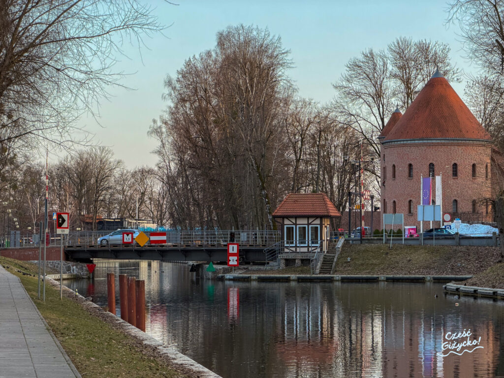 Most obrotowy i kanał w Giżycku