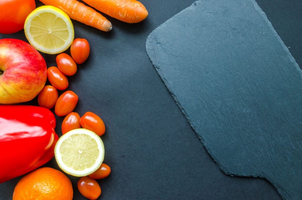 Catering premium a zwykła dieta pudełkowa — czym naprawdę się różnią