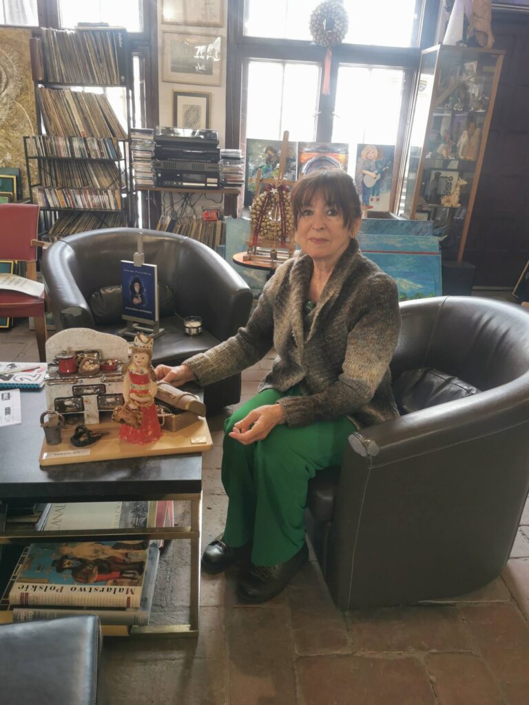 Regina Danuta Biesiadecka, rozmowa o ceramice i mazurskich legendach